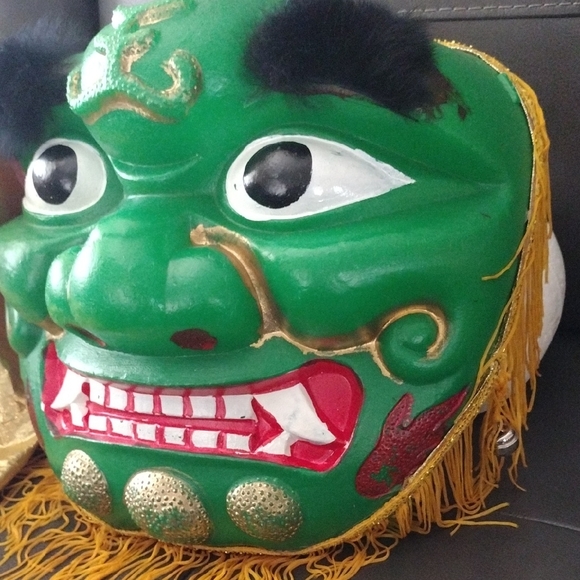 Chinese New Year Dragon Mask Decor - Picture 2 of 5